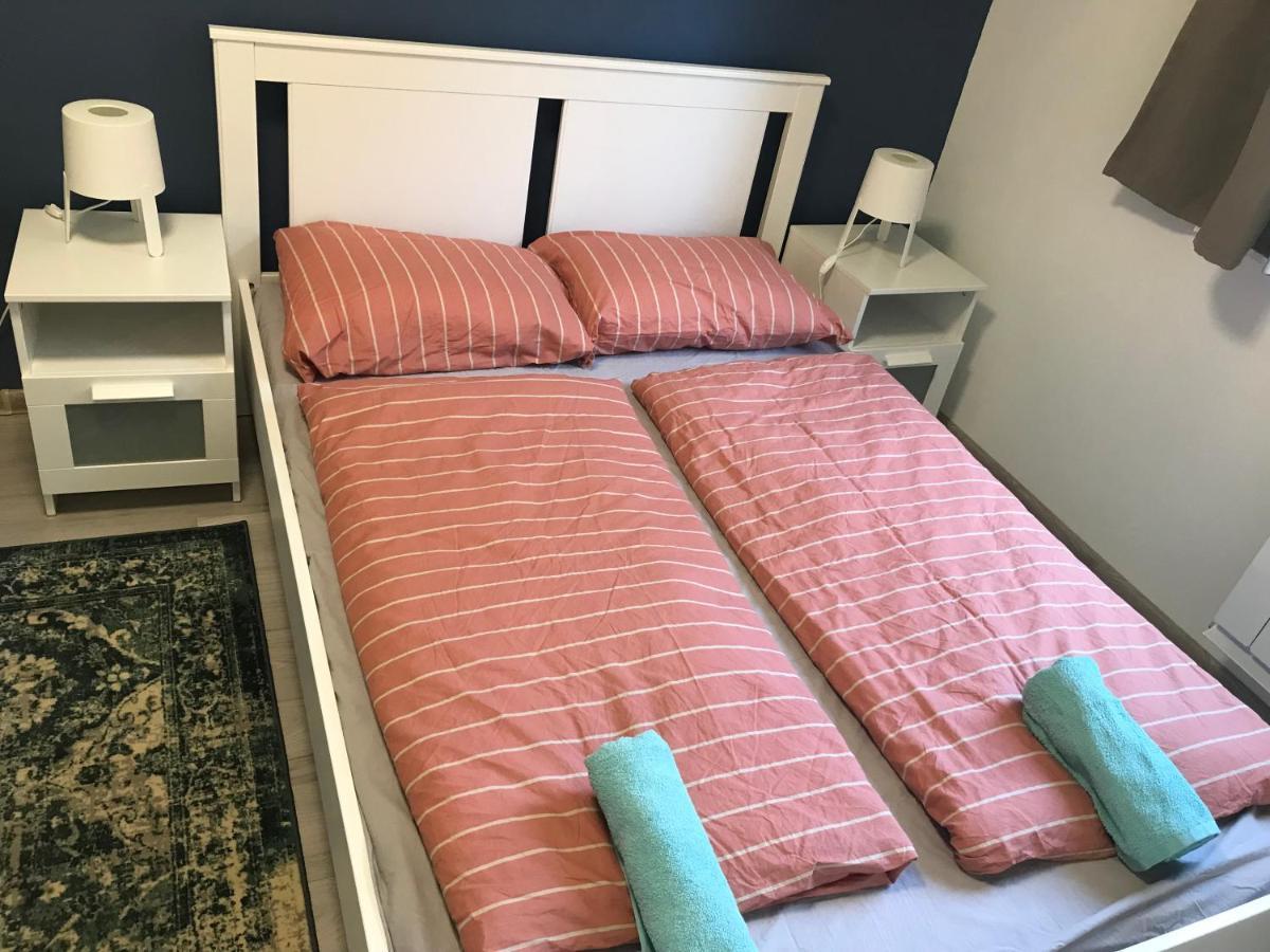 Roland Apartment Westnd Будапеща Екстериор снимка